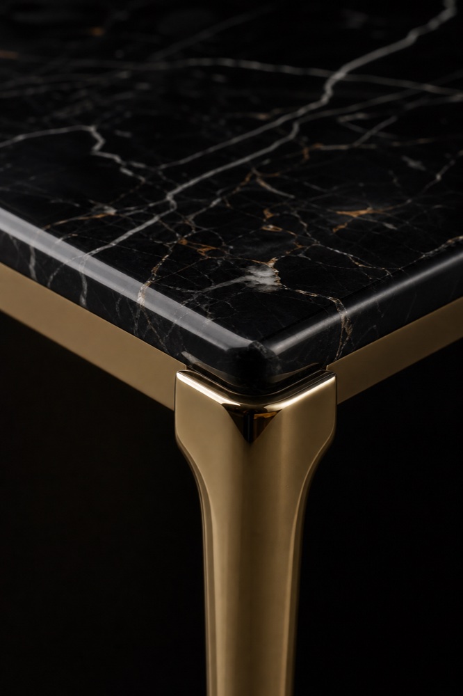 Marble veining and brass leg